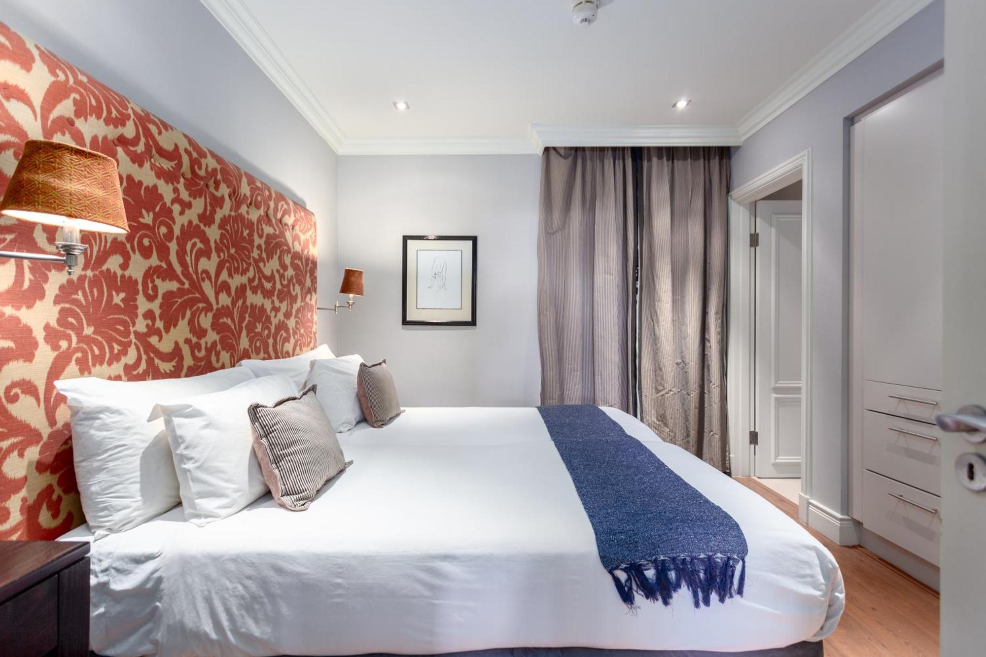 Cape Royale Luxury By Nivar Apartment