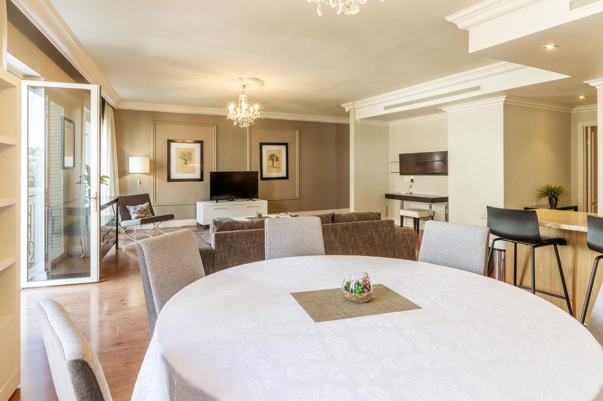 Cape Royale Luxury By Nivar Apartment