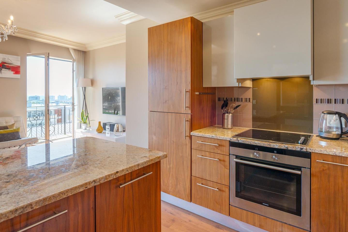 Cape Royale Luxury By Nivar Apartment