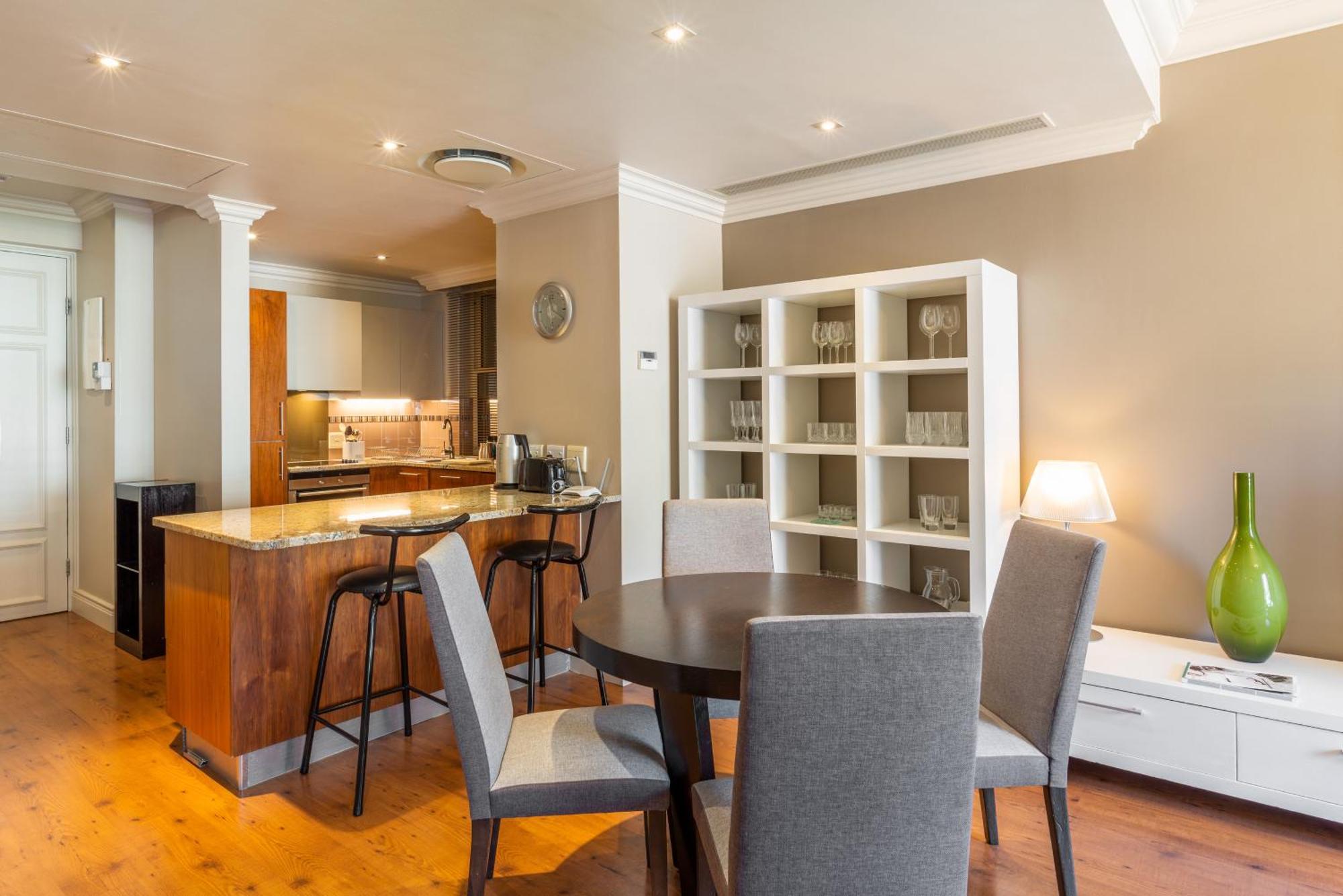Cape Royale Luxury By Nivar Apartment Cape Town