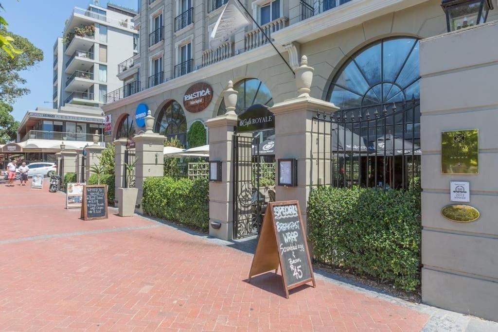 Apartment Cape Royale Luxury By Nivar Cape Town