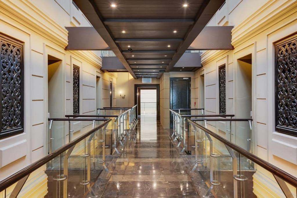 Apartment Cape Royale Luxury By Nivar Cape Town